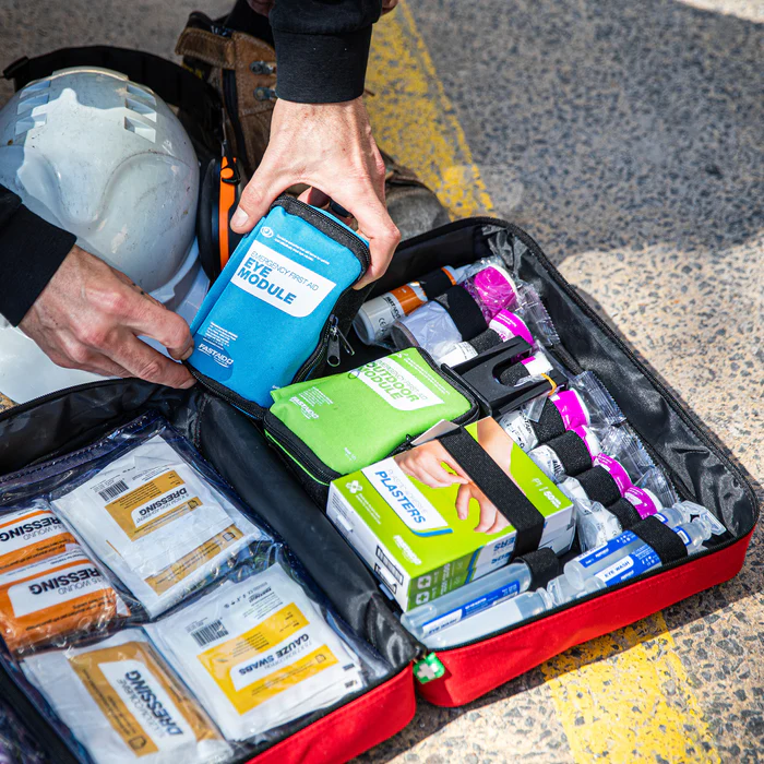 R2 Constructa Max First Aid Kit FAR2C30 - Image 7